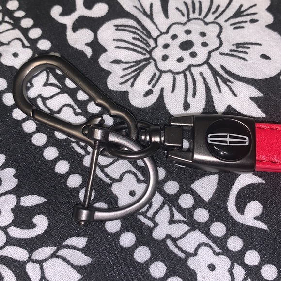 Lincoln Keychain - Picture 3 of 5